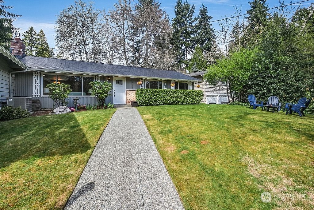 Photo of 10434 NE 109th Street, Kirkland, WA 98033 (MLS # 2055567)