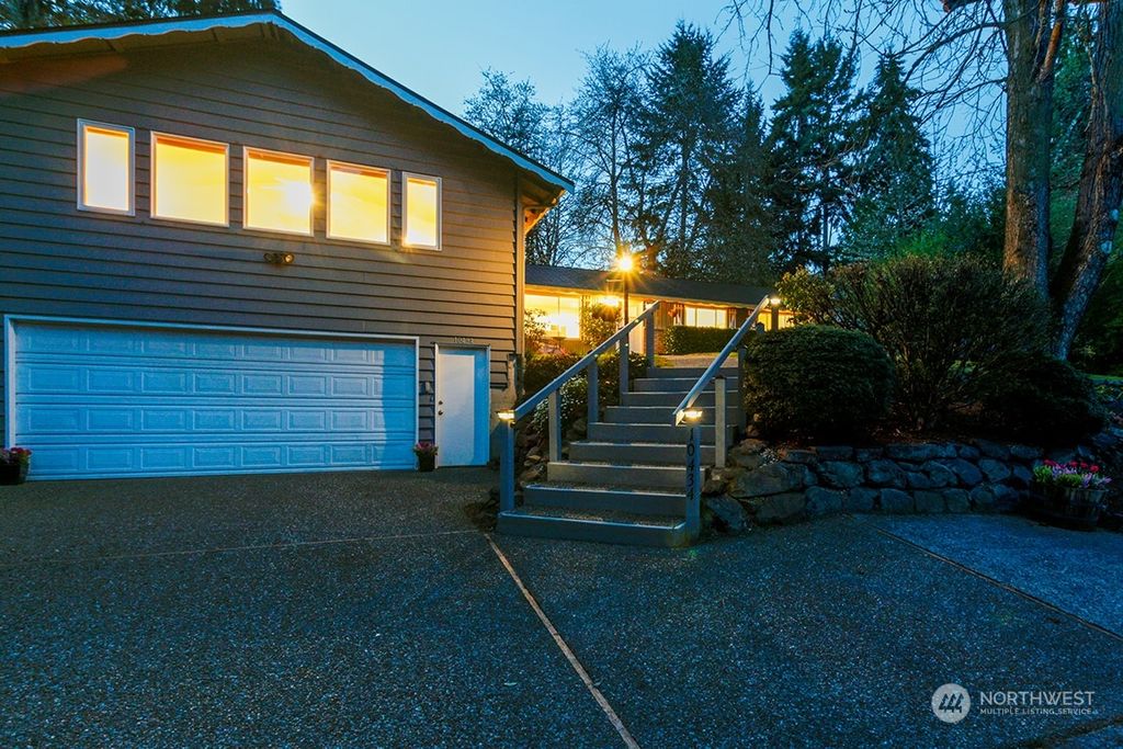 Photo of 10434 NE 109th Street, Kirkland, WA 98033 (MLS # 2055567)