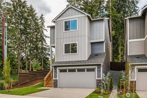 12054 126th Avenue Ct E 10 Puyallup WA 98374