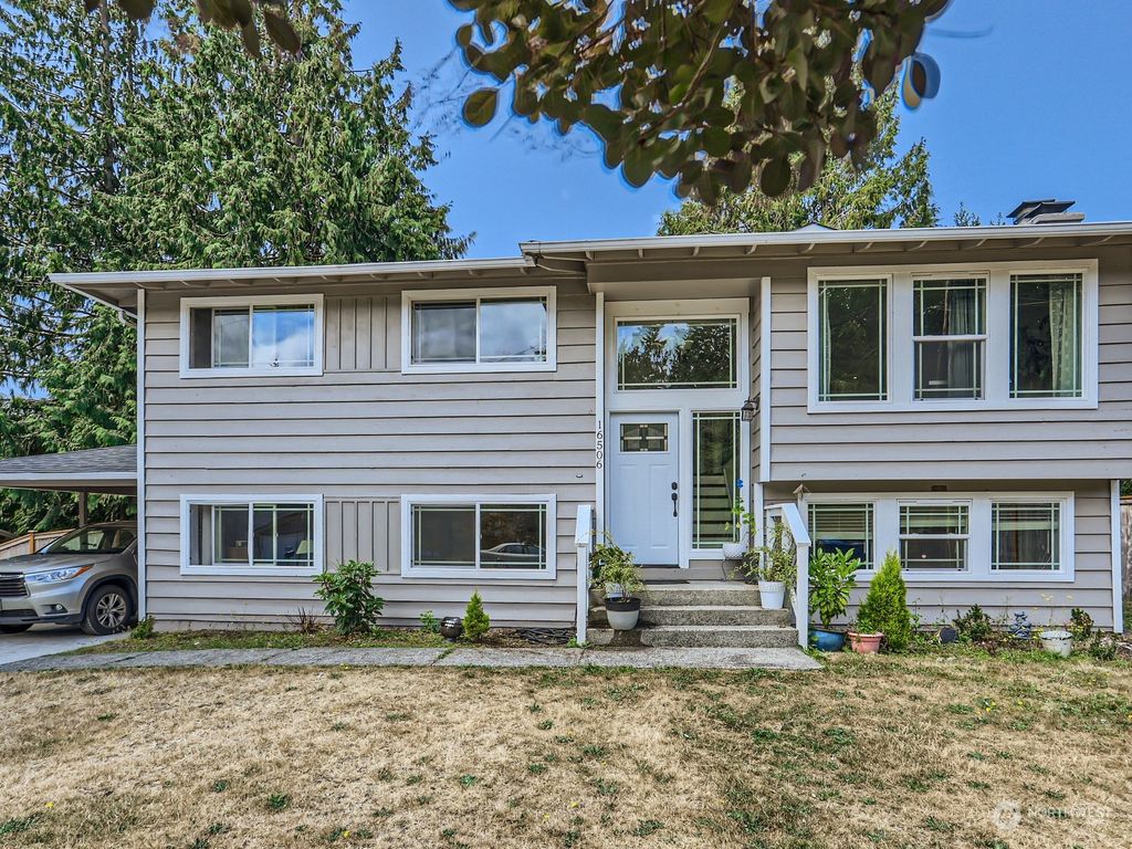Photo of 16506 62nd Place W, Lynnwood, WA 98037 (MLS # 2138002)