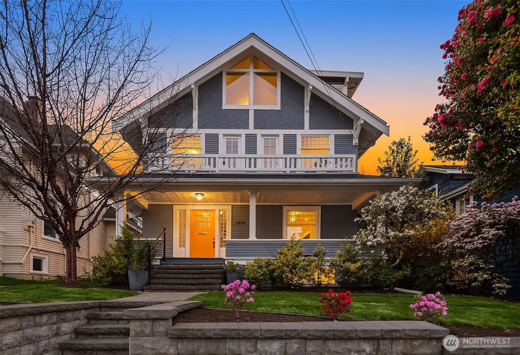 Photo of 1939 14th Avenue E, Seattle, WA 98112 (MLS # 2499654)