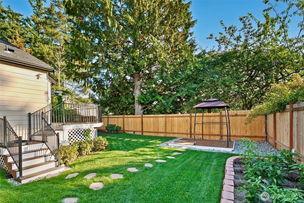 Photo of 4902 241st Street SW, Lake Forest Park, WA 98043 (MLS # 2459784)