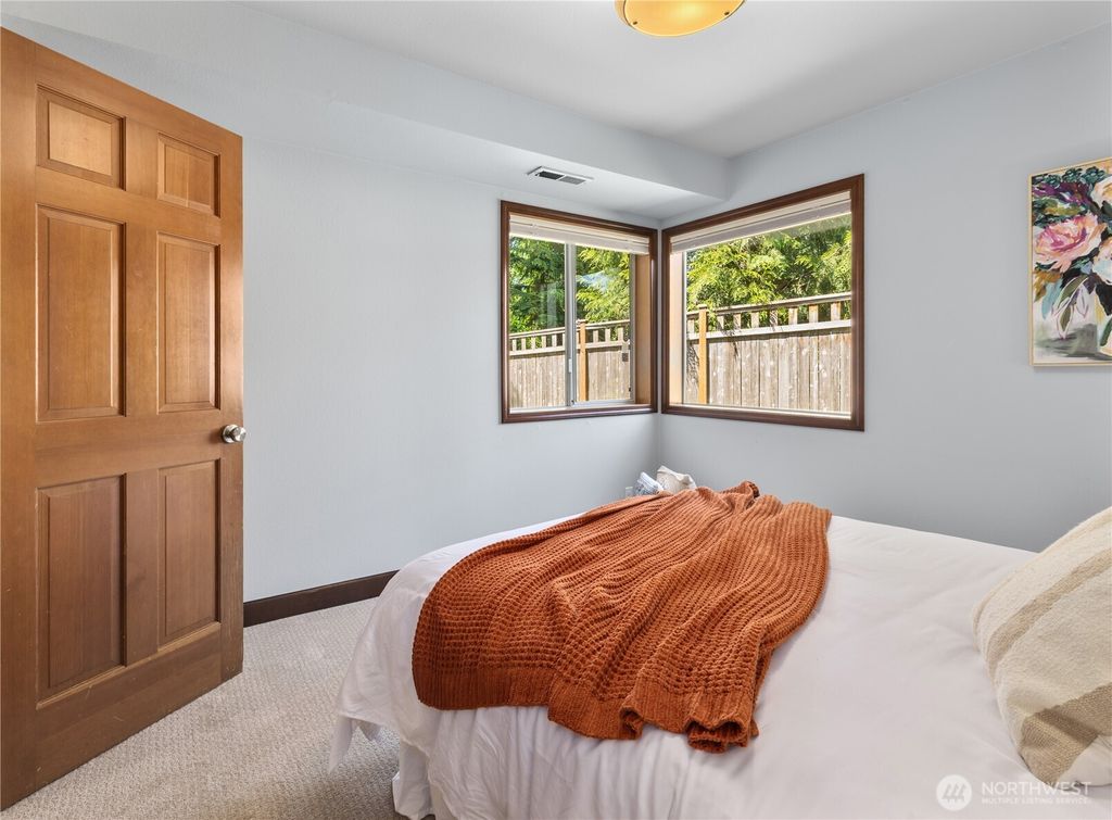 listing image 9360835240079245977