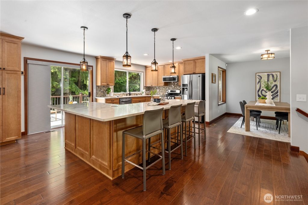 listing image 9364048447613771944
