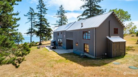 A home in Decatur Island