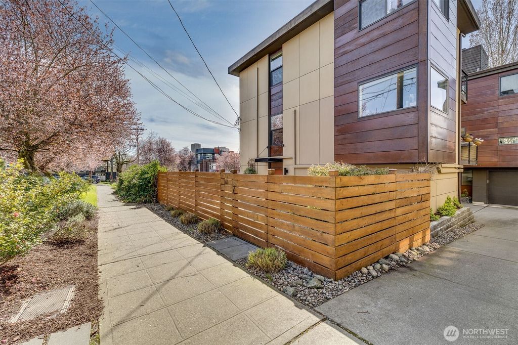 Photo of 161 16th Avenue, Seattle, WA 98122 (MLS # 2340939)