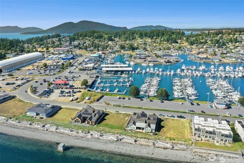Photo of 2400 Skyline Way #E-25, Anacortes, WA 98221 (MLS # 2514037)