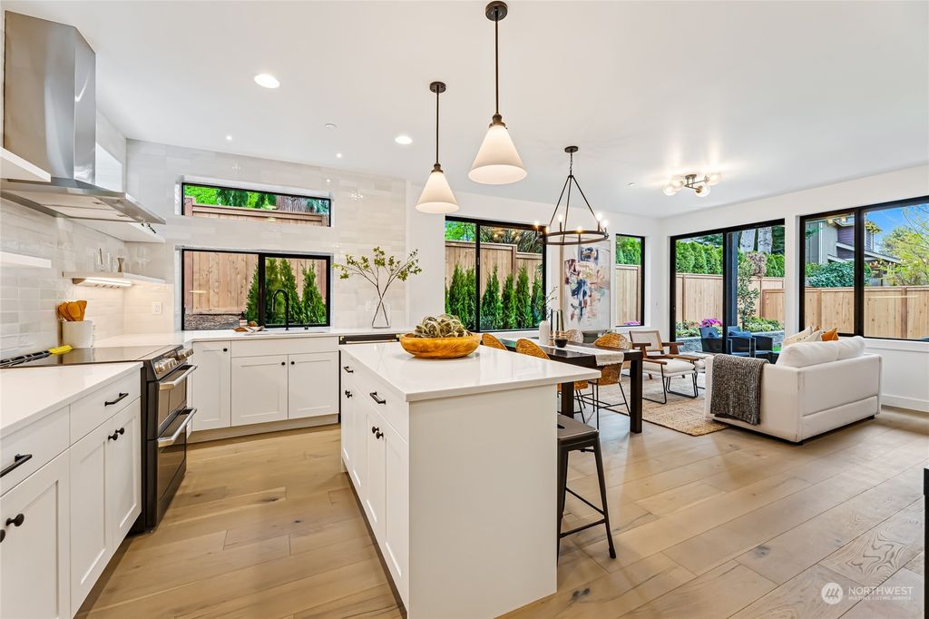Photo of 1126 5th Street, Kirkland, WA 98033 (MLS # 2059658)