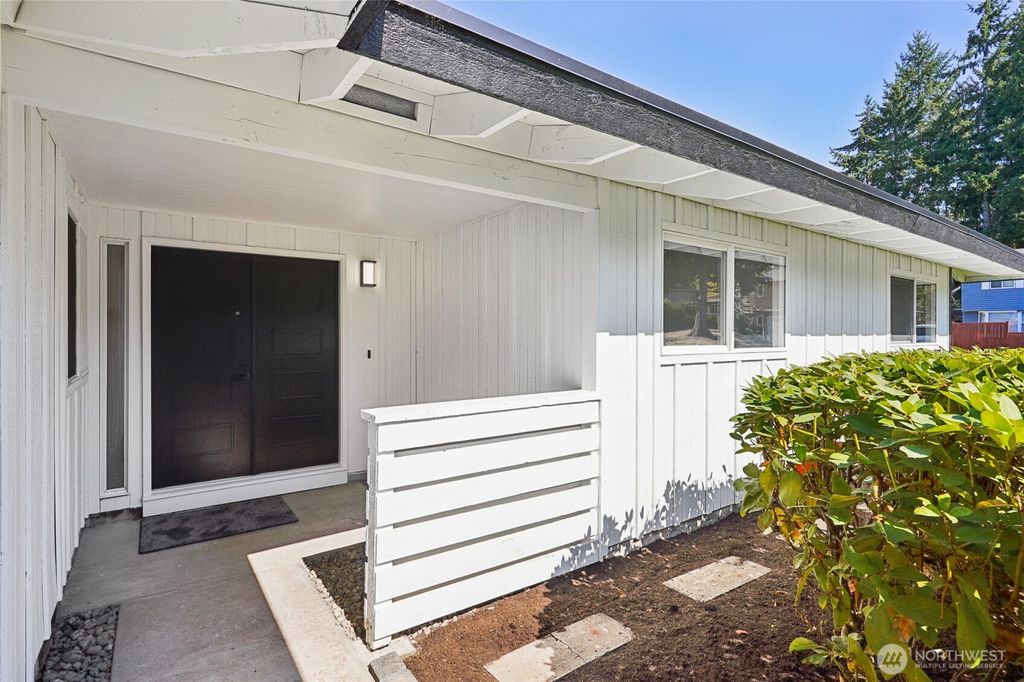 Photo of 3502 SW 328th Place, Federal Way, WA 98023 (MLS # 2435170)