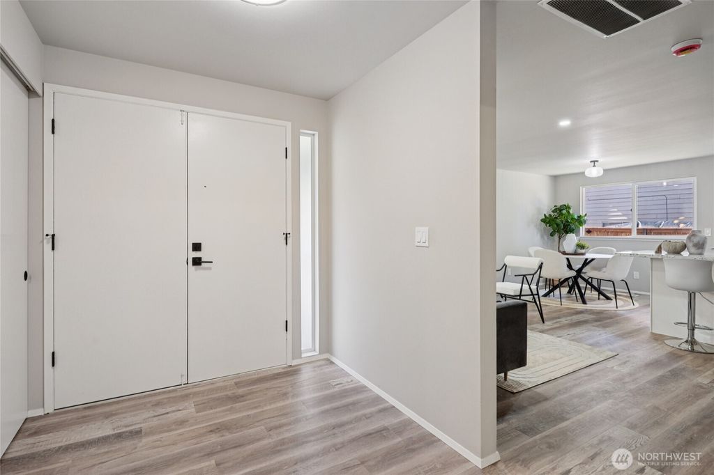Photo of 3502 SW 328th Place, Federal Way, WA 98023 (MLS # 2435170)