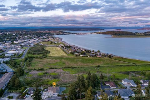 A home in Oak Harbor