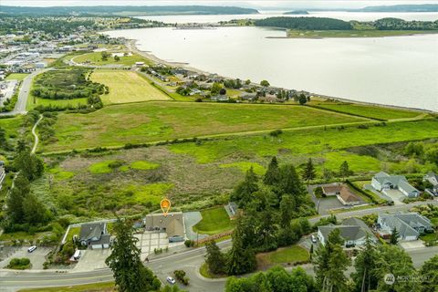 A home in Oak Harbor