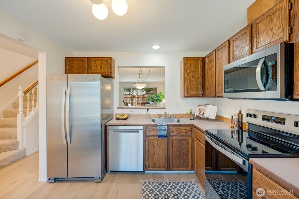 Photo of 23953 58th Court S #F3, Kent, WA 98032 (MLS # 2315194)