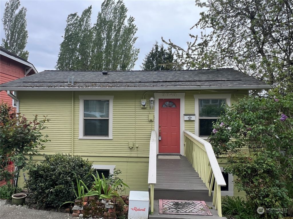 Photo of 3843 22nd Avenue SW, Seattle, WA 98106 (MLS # 2227335)