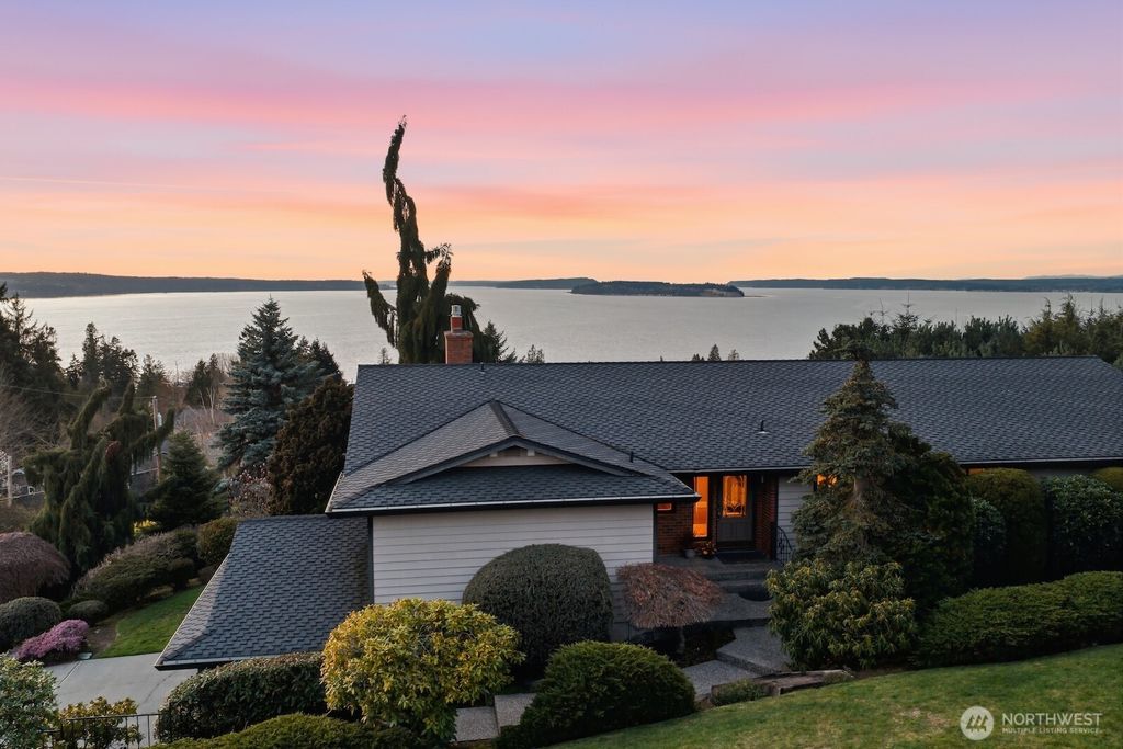 Photo of 5311 Sound Avenue, Everett, WA 98203 (MLS # 2488700)