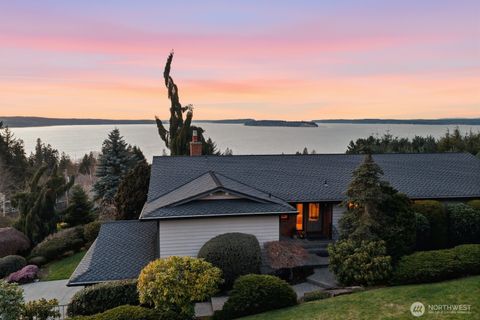 Photo of 5311 Sound Avenue, Everett, WA 98203 (MLS # 2488700)