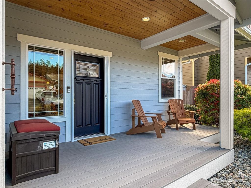 Photo of 1630 SW Carnegie Street, Oak Harbor, WA 98277 (MLS # 2510443)