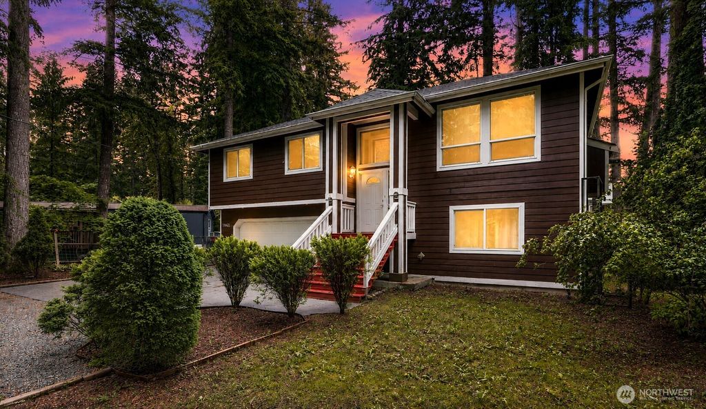 Photo of 1961 Clear Valley Drive, Maple Falls, WA 98266 (MLS # 2525193)