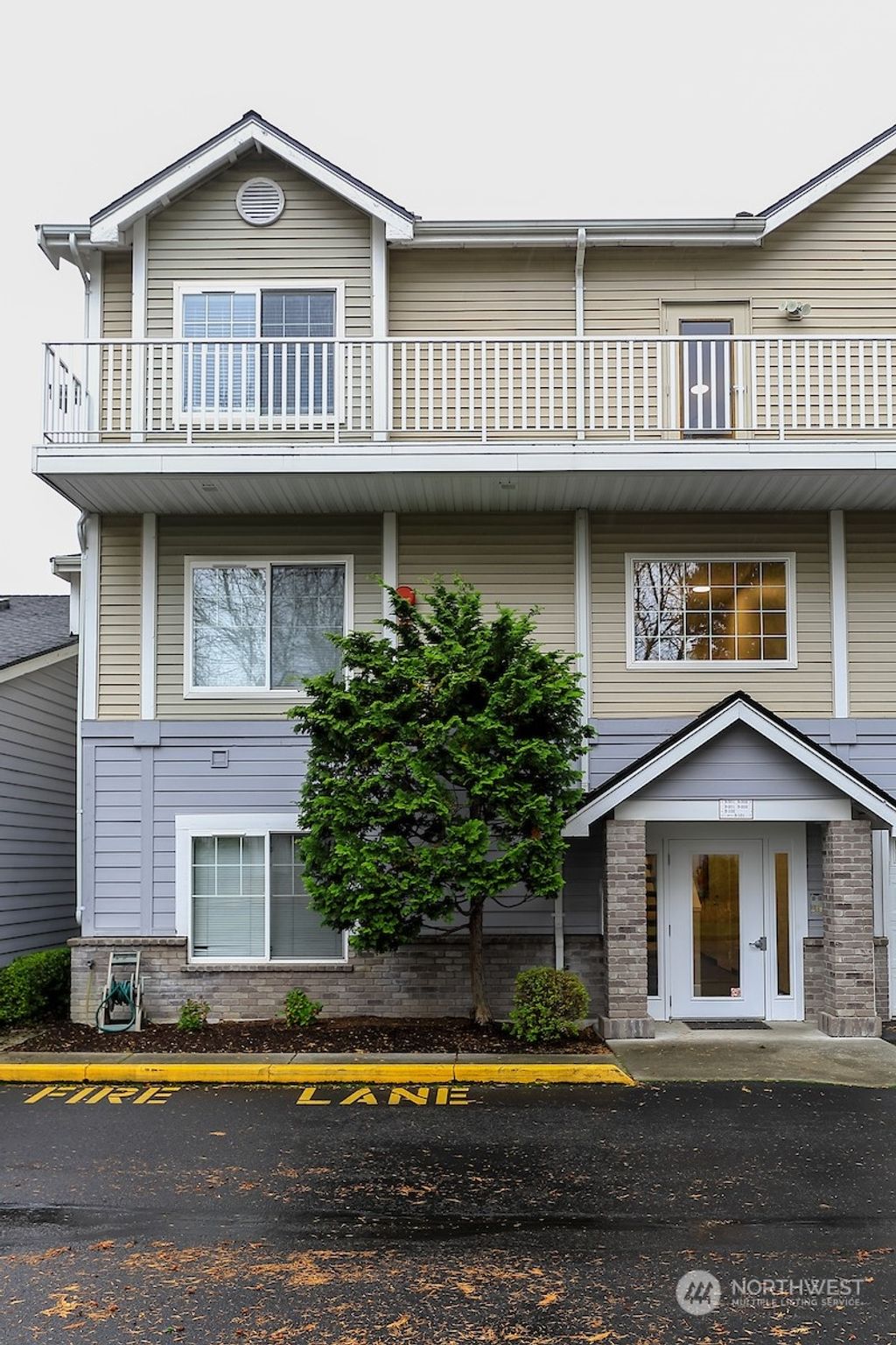 Photo of 14110 SE 171st Way #B-301, Renton, WA 98058 (MLS # 2303816)
