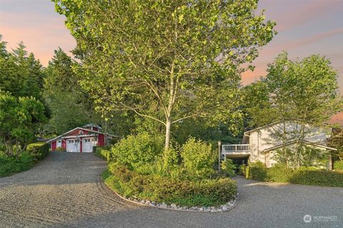 A home in Enumclaw