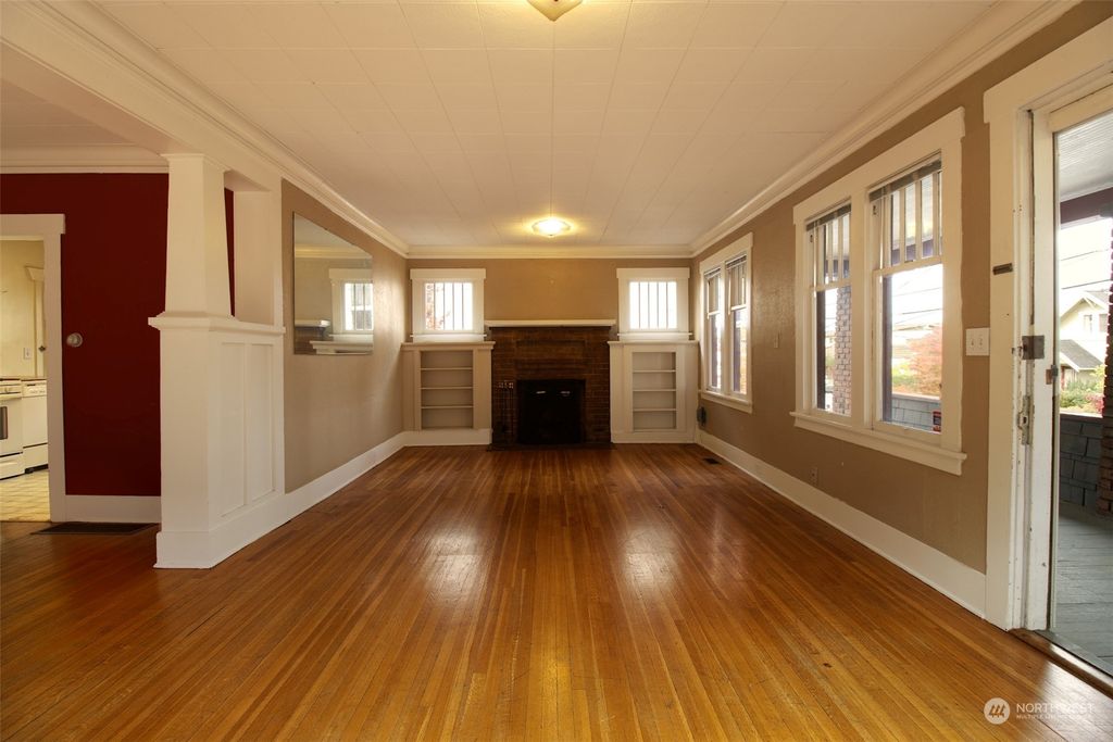 Photo of 4463 Whitman Avenue N, Seattle, WA 98103 (MLS # 2312137)