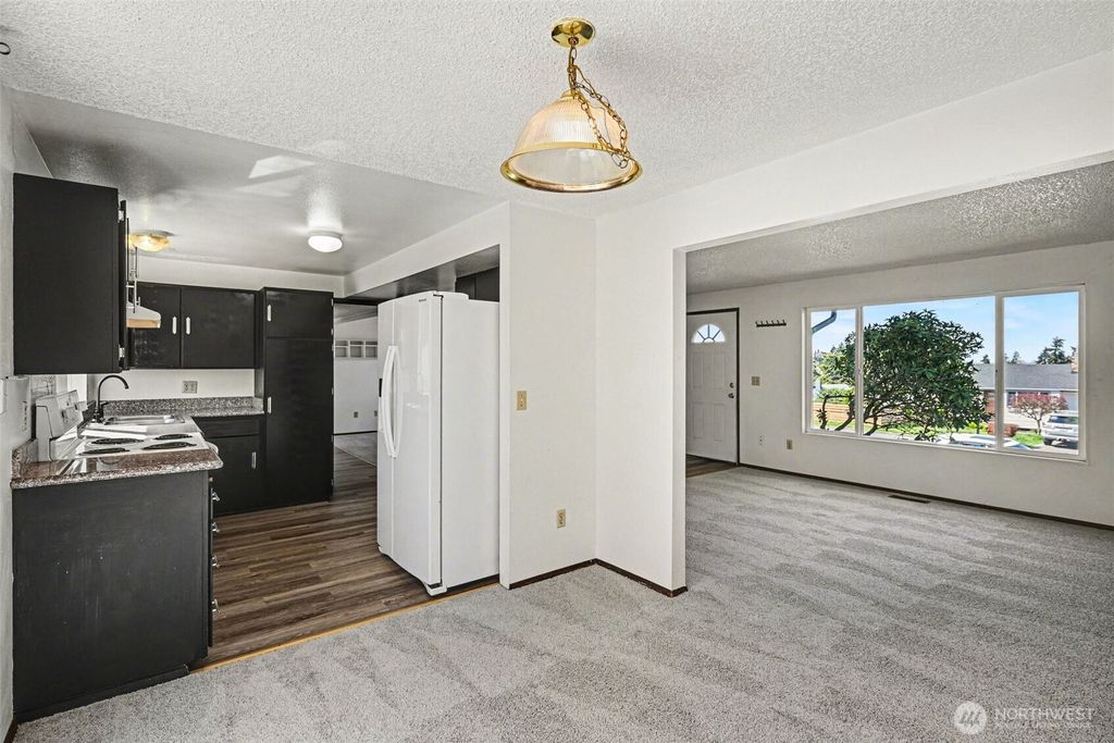 Photo of 27938 22nd Avenue S, Federal Way, WA 98003 (MLS # 2504308)