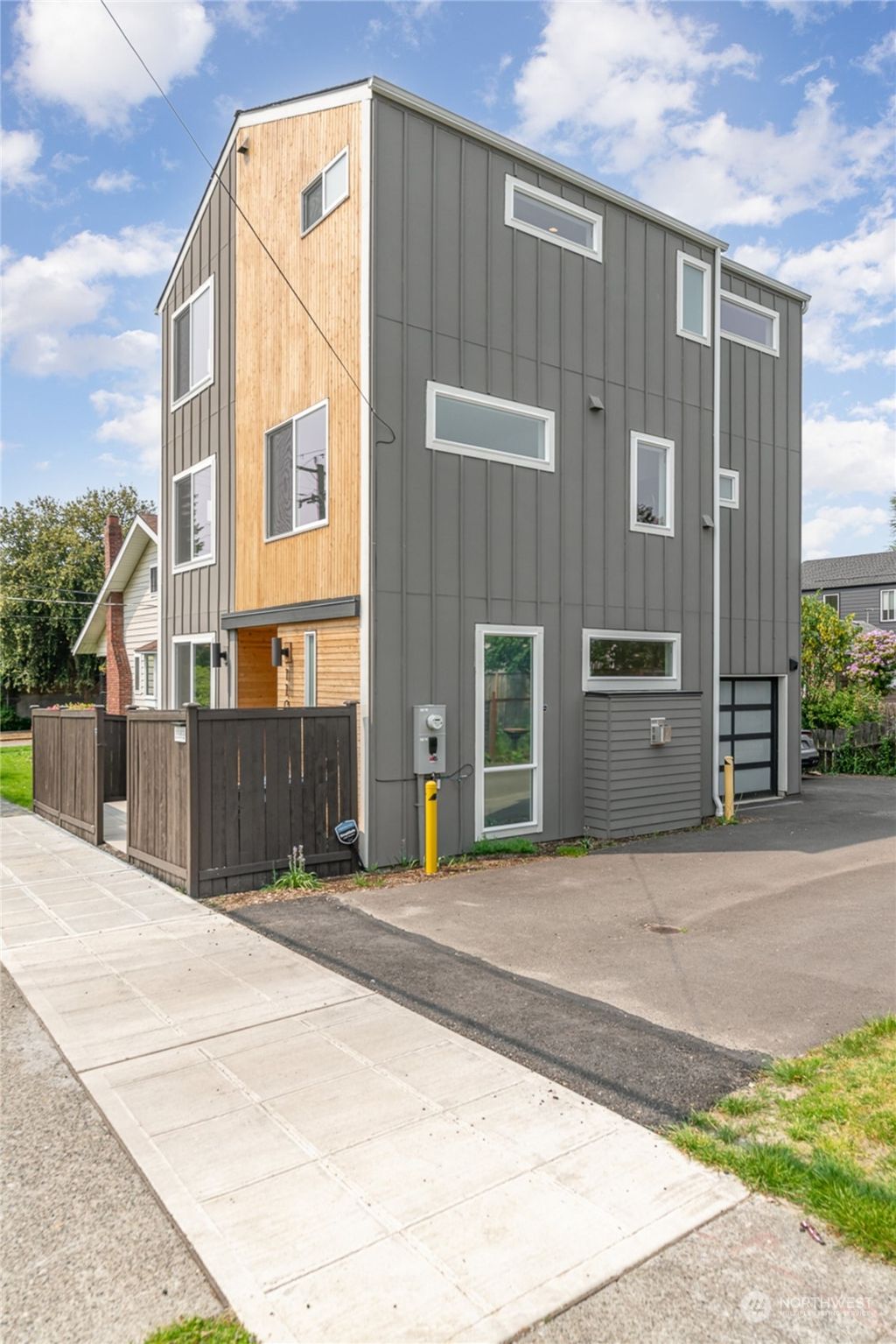 Photo of 1102 NE 73rd Street, Seattle, WA 98115 (MLS # 2069693)
