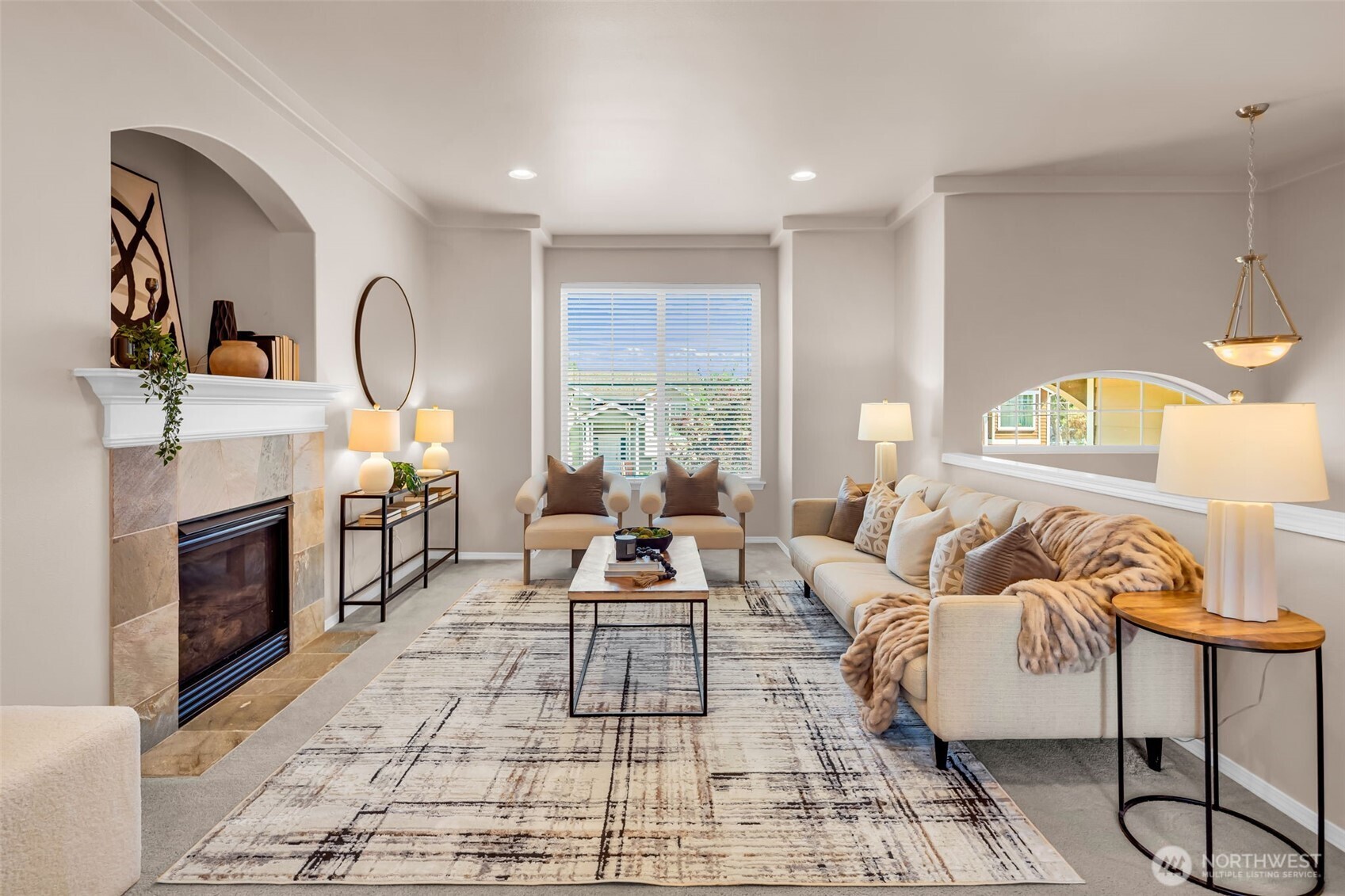 Seattle, Washington 98148, United States, 5 Bedrooms Bedrooms, ,3 BathroomsBathrooms,Residential,Active,190458