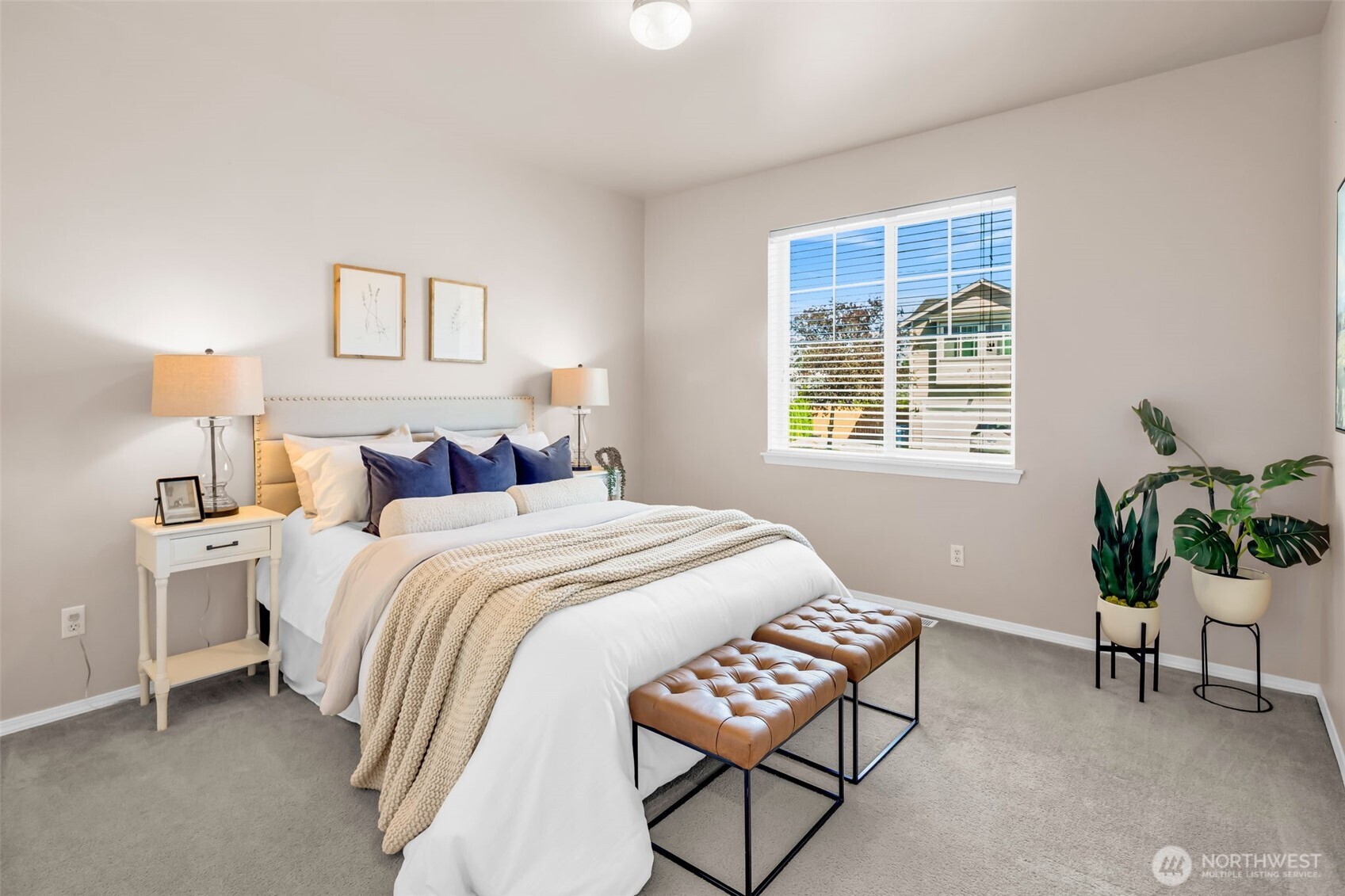 Seattle, Washington 98148, United States, 5 Bedrooms Bedrooms, ,3 BathroomsBathrooms,Residential,Active,190458