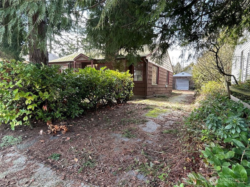 Photo of 9721 College Way N, Seattle, WA 98103 (MLS # 2336260)