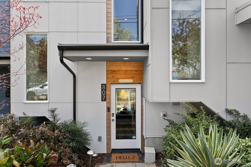 Photo of 807 Davis Place S, Seattle, WA 98144 (MLS # 2345628)