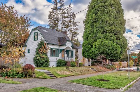 Photo of 150 24th Avenue, Seattle, WA 98122 (MLS # 2447774)