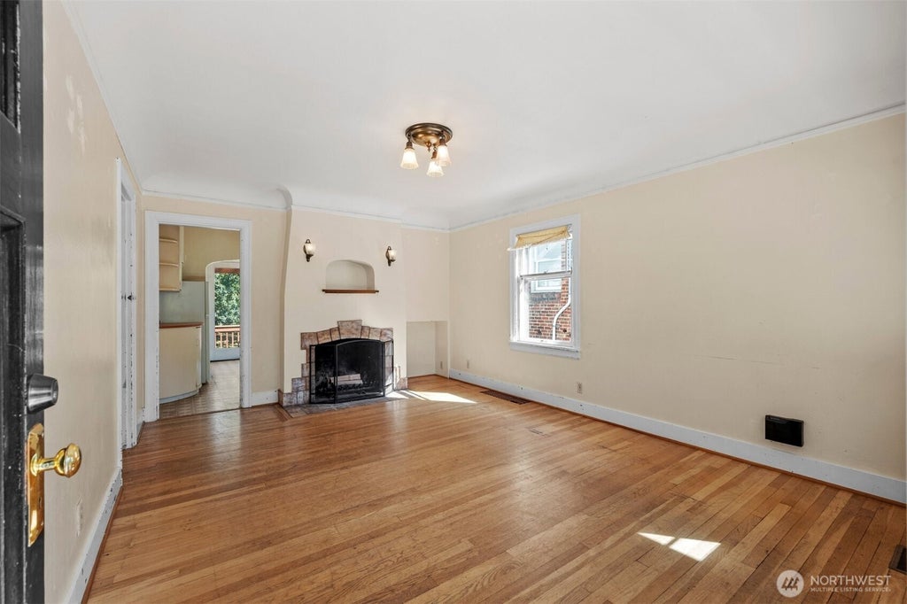 Photo of 1718 NE 88th Street, Seattle, WA 98115 (MLS # 2580125)