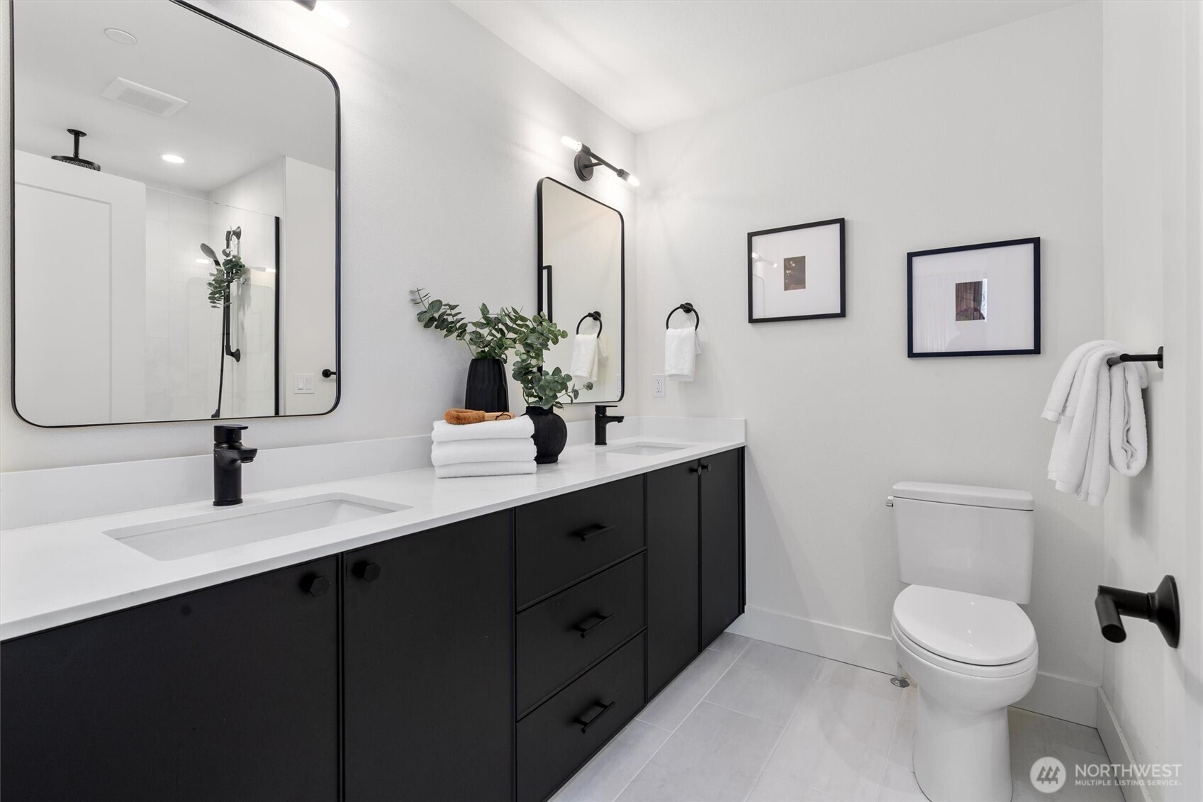 Seattle, Washington 98144, United States, 2 Bedrooms Bedrooms, ,2 BathroomsBathrooms,Residential,Active,122485