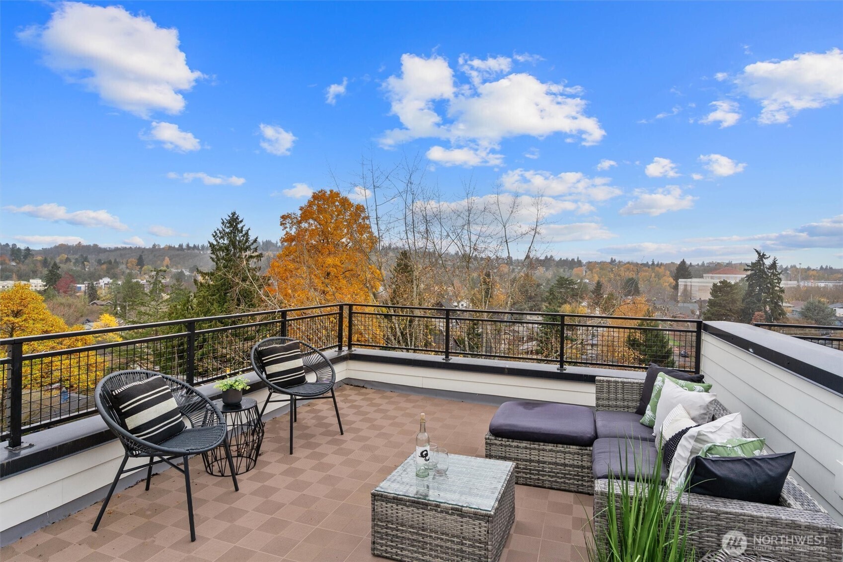 Seattle, Washington 98144, United States, 2 Bedrooms Bedrooms, ,2 BathroomsBathrooms,Residential,Active,122485