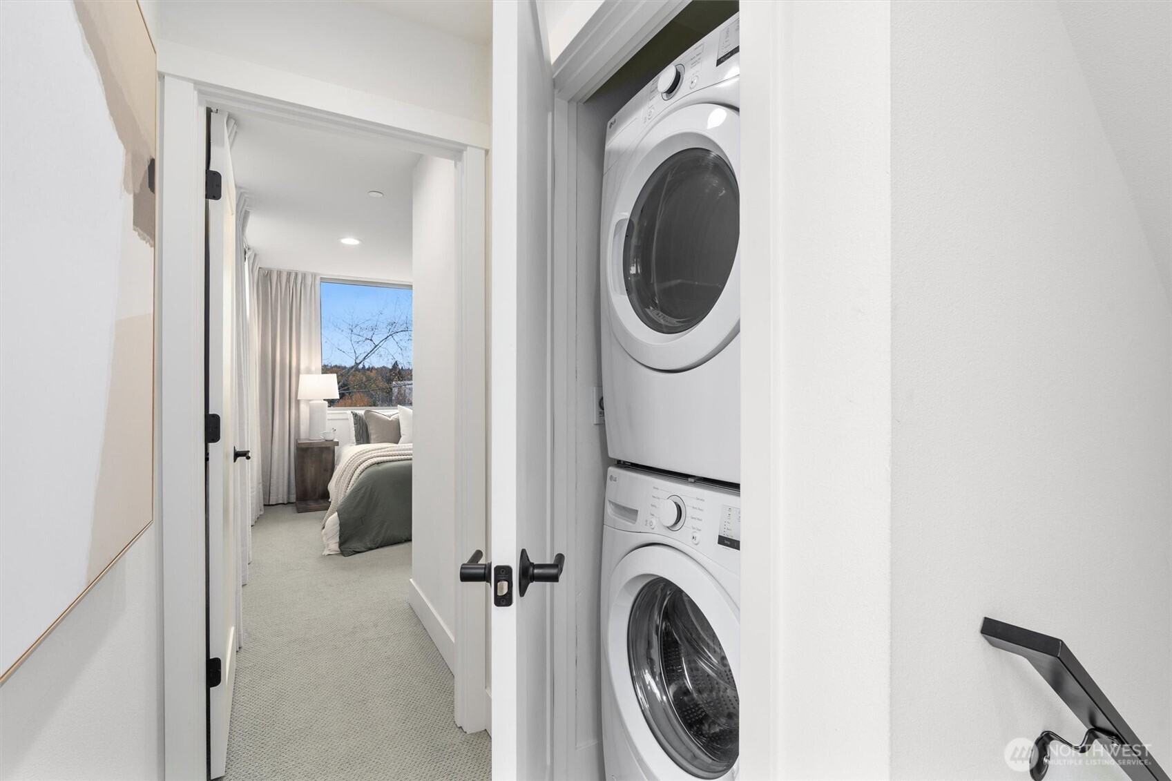 Seattle, Washington 98144, United States, 2 Bedrooms Bedrooms, ,2 BathroomsBathrooms,Residential,Active,122485