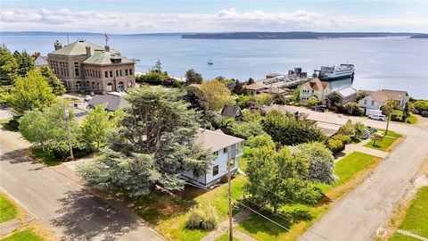 Photo of 340 Pierce Street, Port Townsend, WA 98368 (MLS # 2521519)