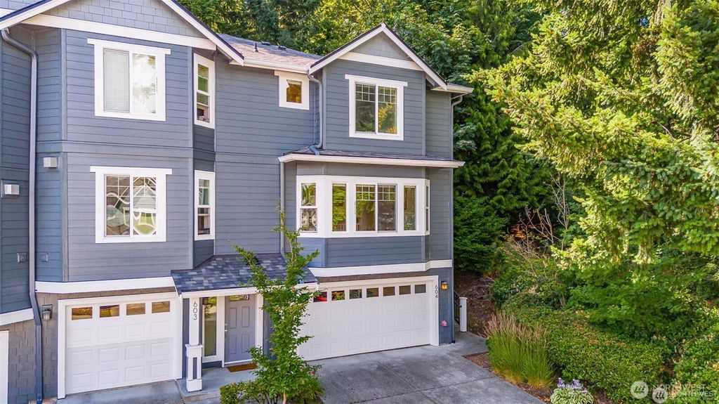 Photo of 5523 Lakemont Boulevard SE #604, Bellevue, WA 98006 (MLS # 2478763)