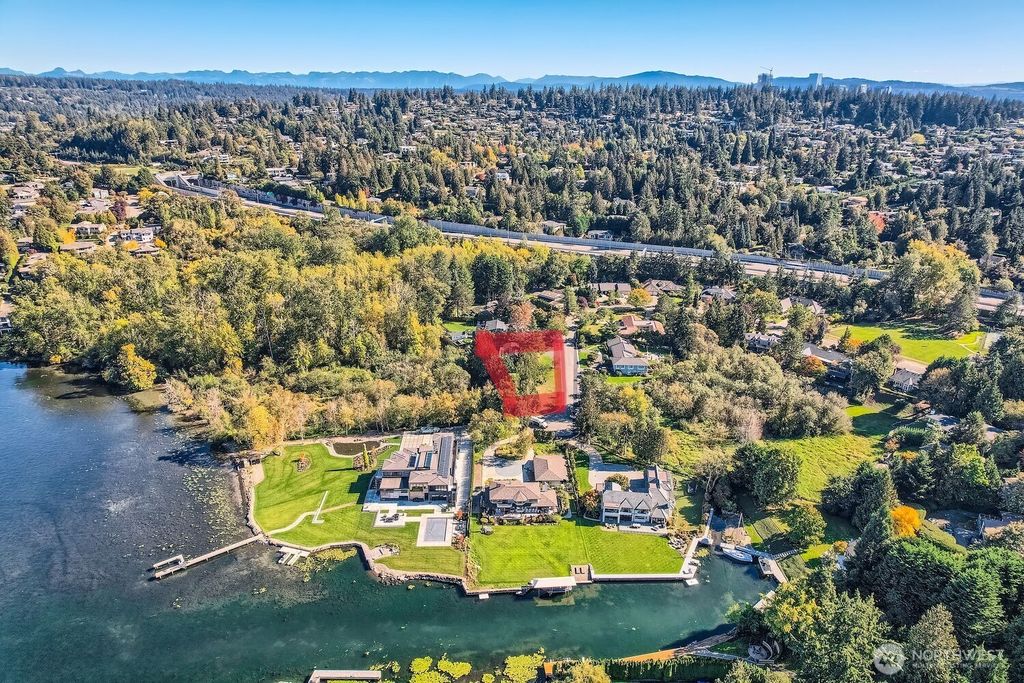 Photo of 8581 Hunts Point Lane, Hunts Point, WA 98004 (MLS # 2361948)