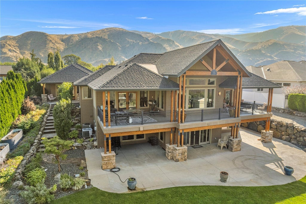 Photo of 21 KYM's Way, Orondo, WA 98843 (MLS # 2597309)