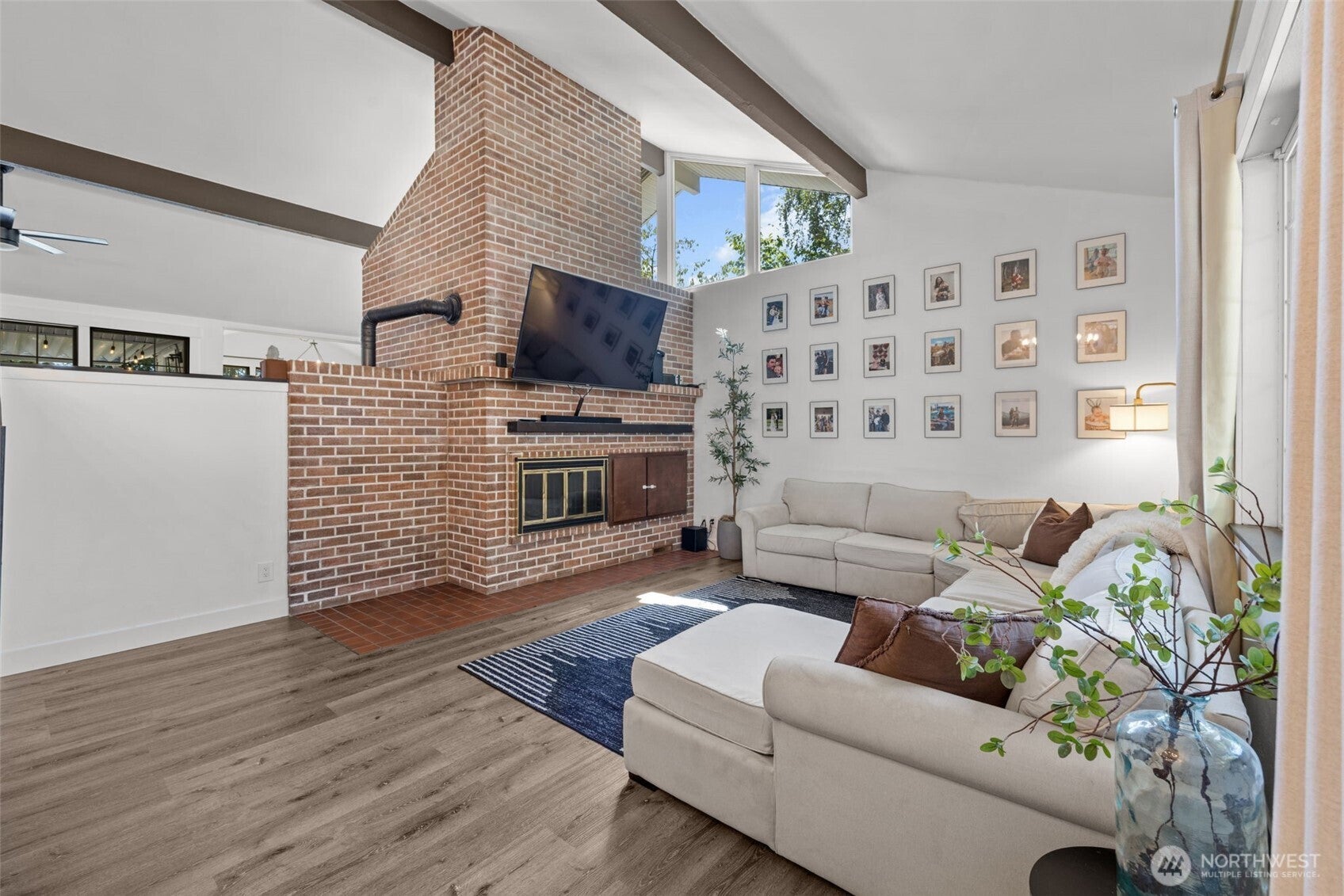 284 S 2nd Street