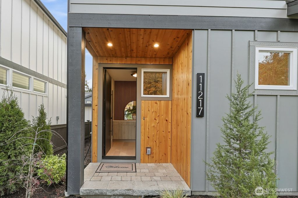 Photo of 11217 NE 95th Street, Kirkland, WA 98033 (MLS # 2455457)