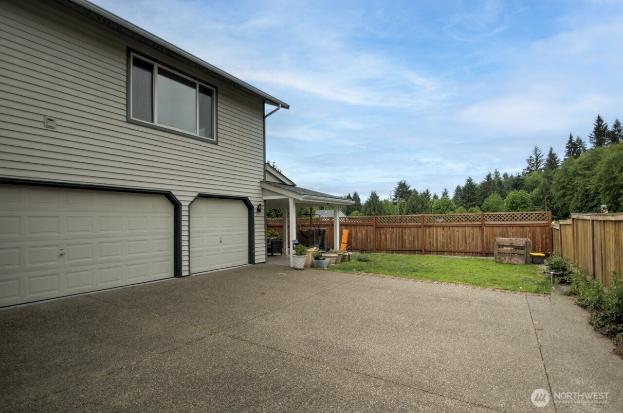 4136 Ingleside Loop SE