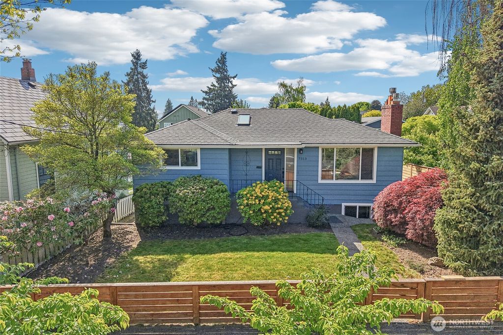 Photo of 7313 25th Avenue NW, Seattle, WA 98117 (MLS # 2521946)