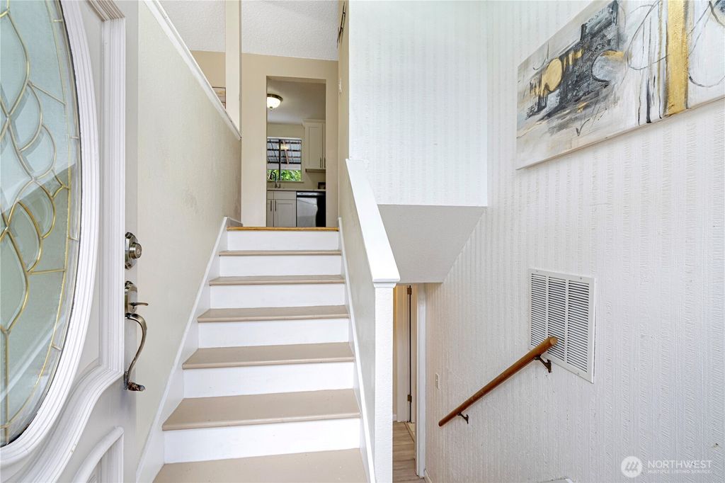 Photo of 16515 N Linden Ave Ave N, Shoreline, WA 98133 (MLS # 2479044)