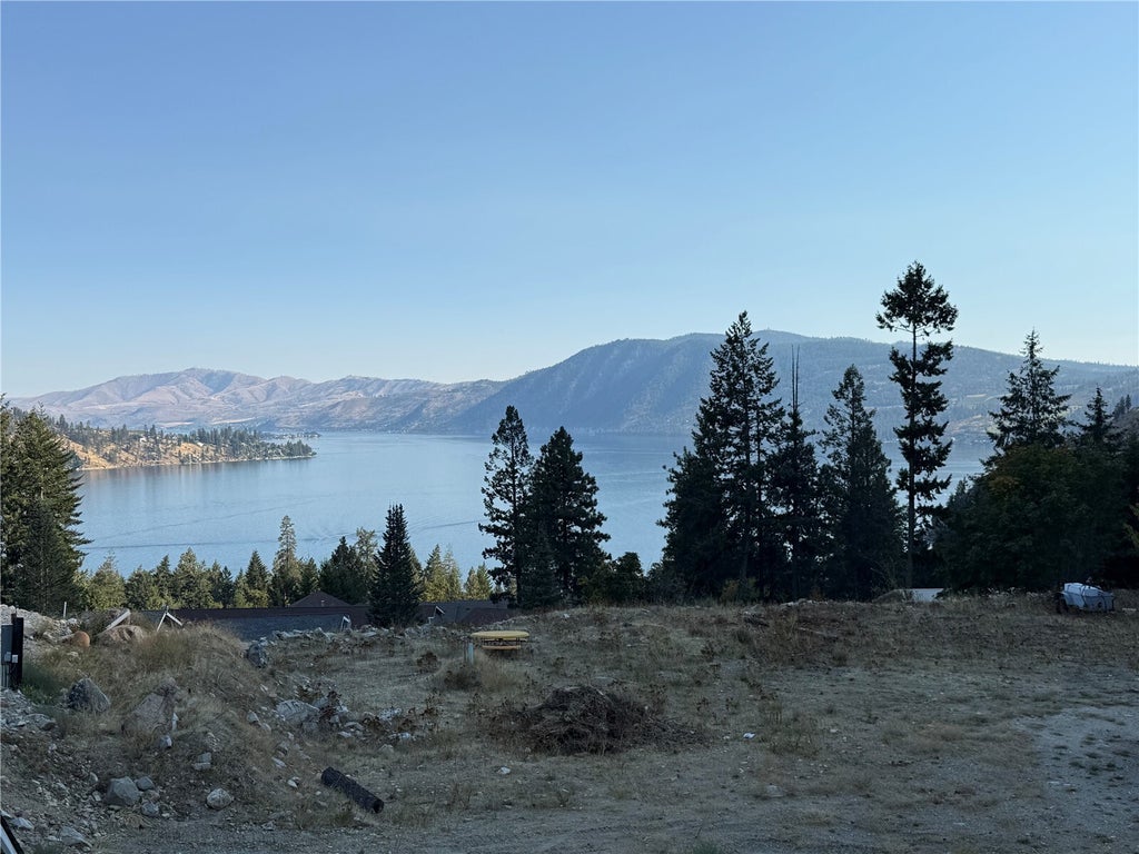 Photo of 416 McClosky Drive S, Chelan, WA 98816 (MLS # 2595429)