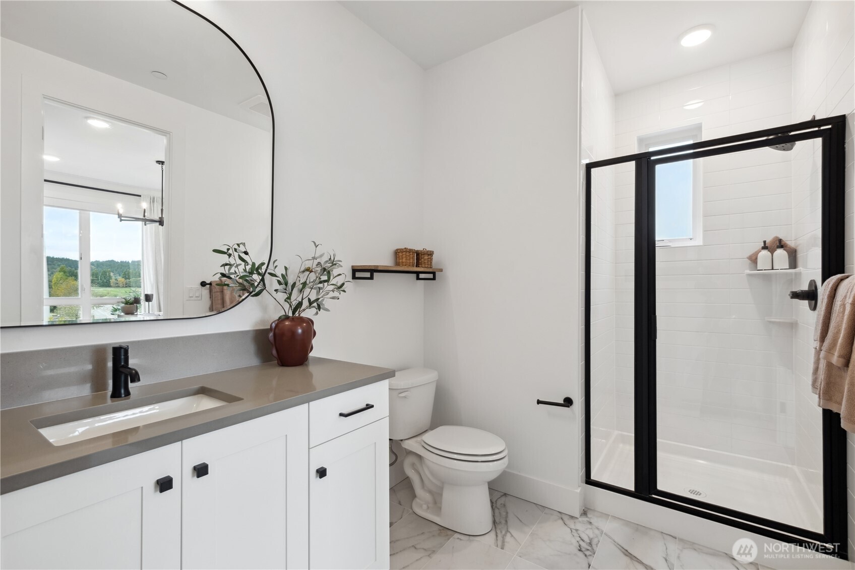 12207 137th Place NE 2606