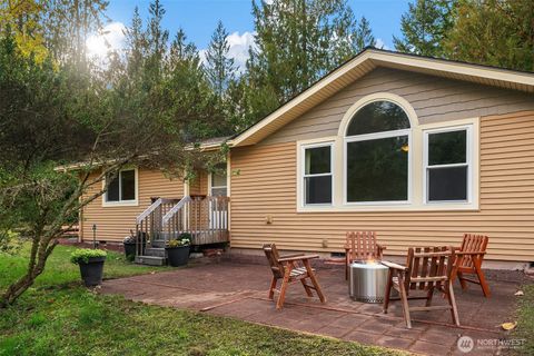 Photo of 5817 E 398th St, Eatonville, WA 98328 (MLS # 2447611)