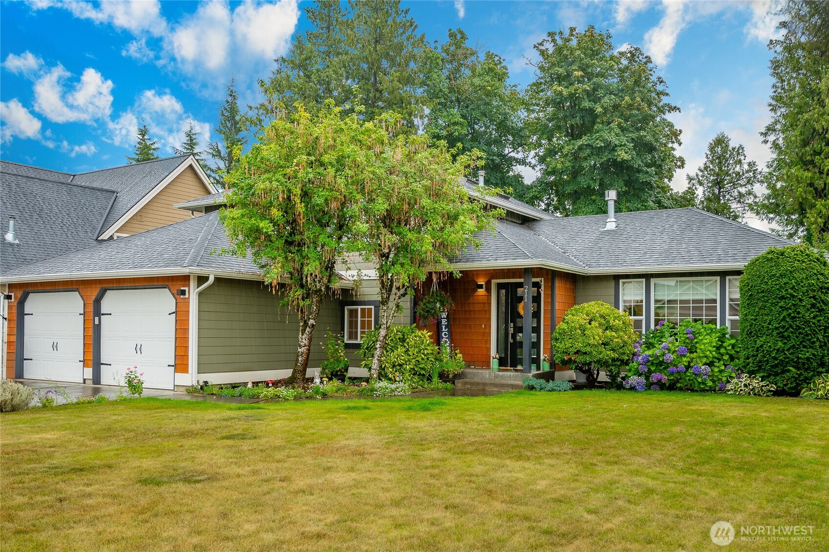 211 E Sunrise Drive