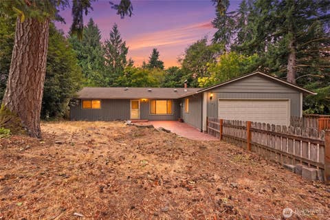 Photo of 108 Swiftwater Place, Kelso, WA 98626 (MLS # 2571780)